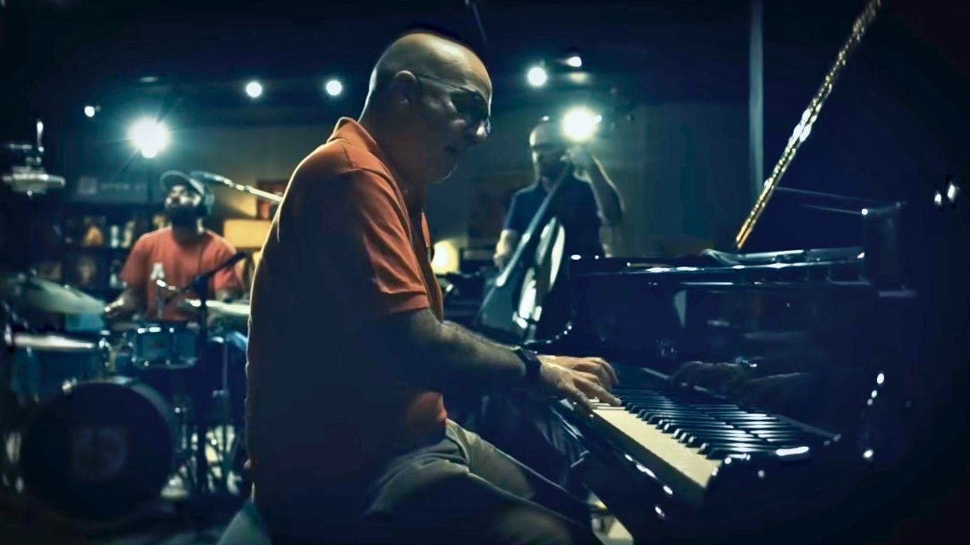 Radiohead’s “Everything In Its Right Place” Gets a Live Jazz Overhaul